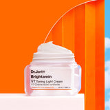 V7 Toning Light Cream